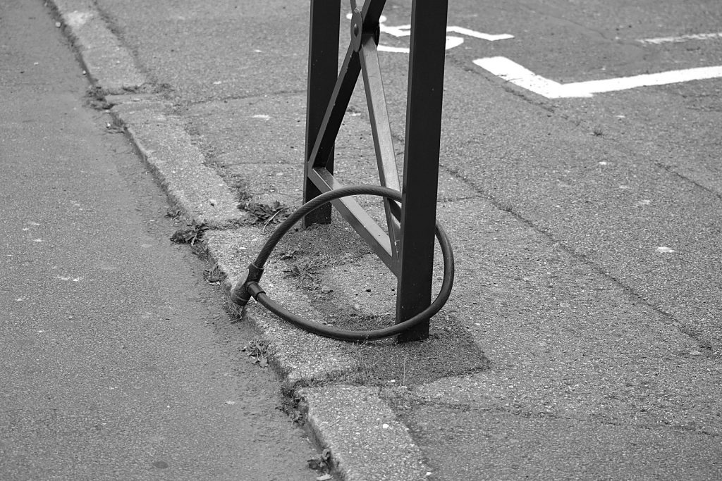 En lo poco y en lo ajeno