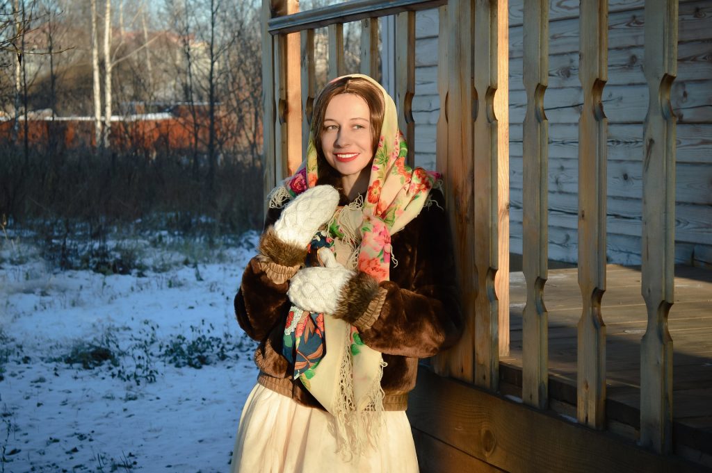 Dios entra en la casa de una mujer de pueblo